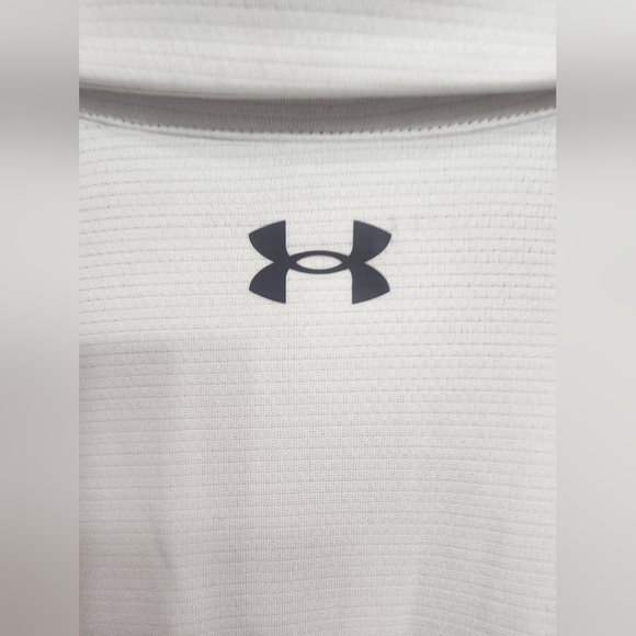 Under Armour men's pilot size large - Picture 3 of 6